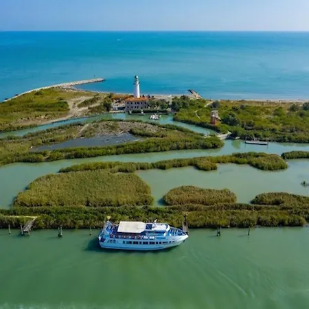 Pleasant Seaside Flat In Апартаменты *