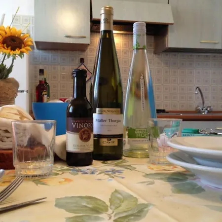 Pleasant Seaside Flat In * Розолина-Маре