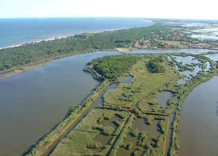 Pleasant Seaside Flat In Apartamento